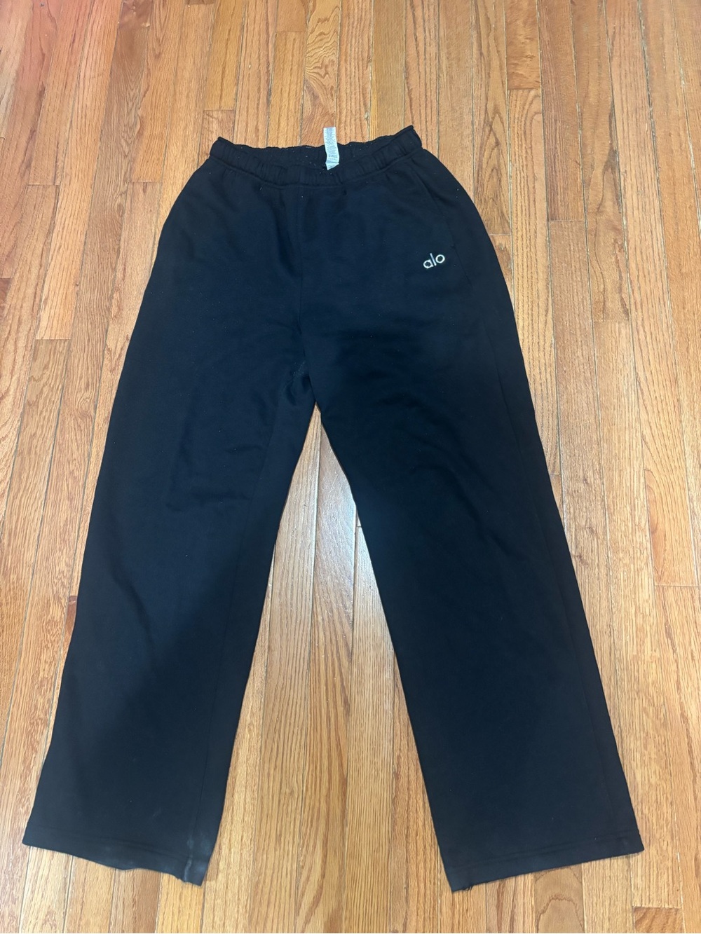 ALO Yoga  Black Sweatpants with Silver Logo